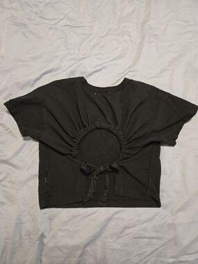 UO Urban Outfitters Black Short Sleeve Crop Top Tee with Open Back Tie Size S